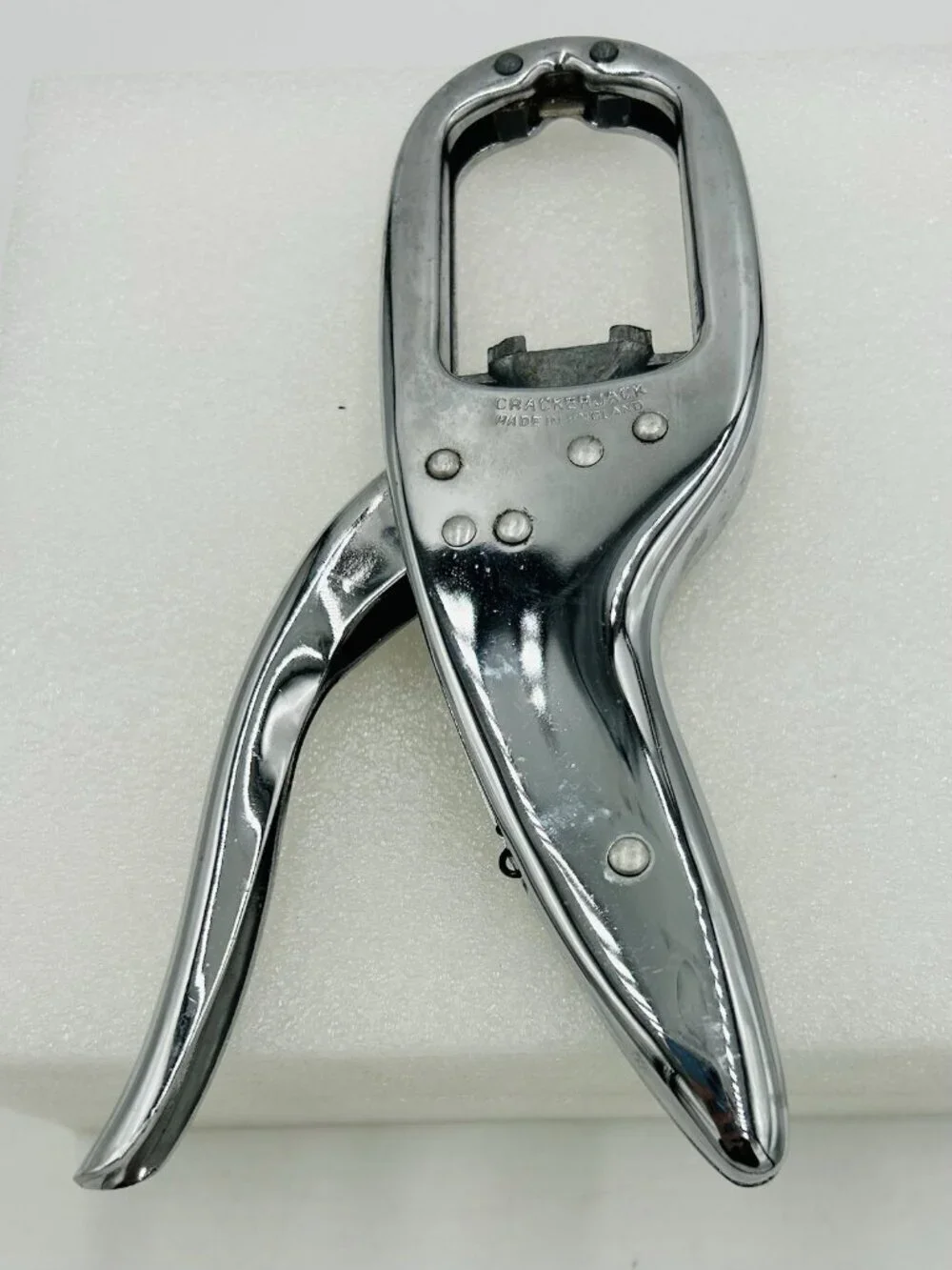 Vintage CRACKER JACK Nutcracker Made in England 1964 Chrome Ratcheting